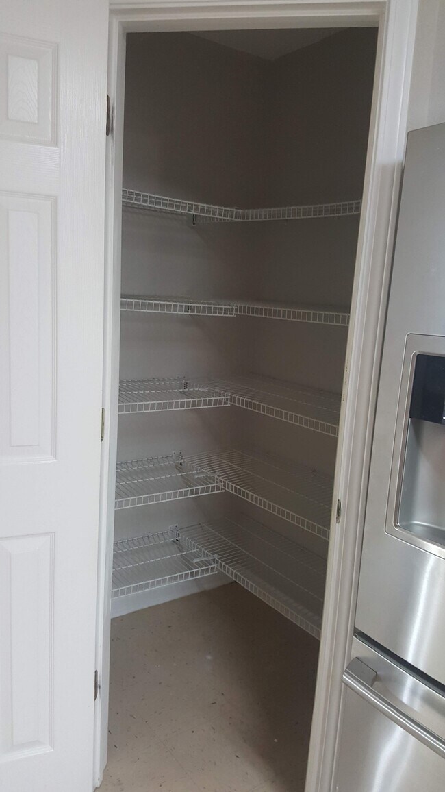 Building Photo - 182 Cherry Laural Lane