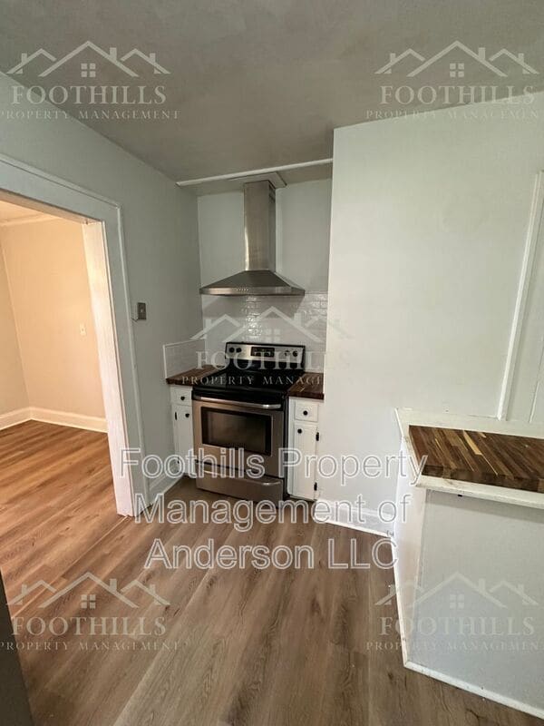 Building Photo - 611 Bonham Ct