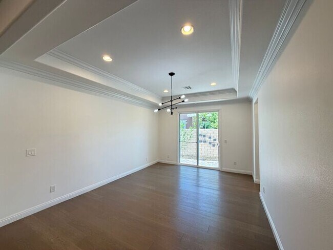 Building Photo - First Show: The first open showing is on 6/4 at 4PM. Please be prompt. We will be processing any ...