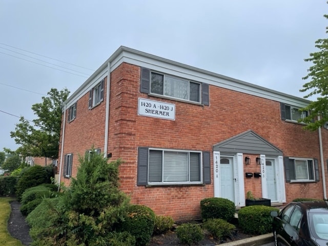 Building Photo - 1420 Shermer Rd