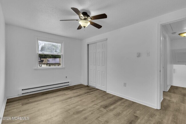 Building Photo - 102 Buckhorn Lake Ct