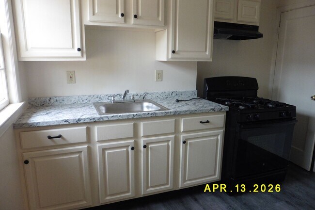 Building Photo - 2615 Waldo St