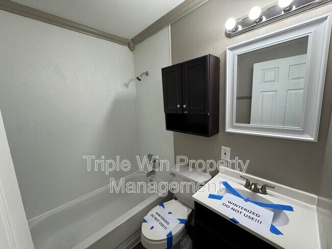 Building Photo - 1464 Monopoly Dr