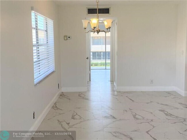 Building Photo - 954 Normandy Trail