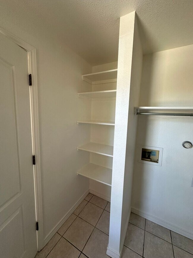 Building Photo - 3503 Northpointe Dr