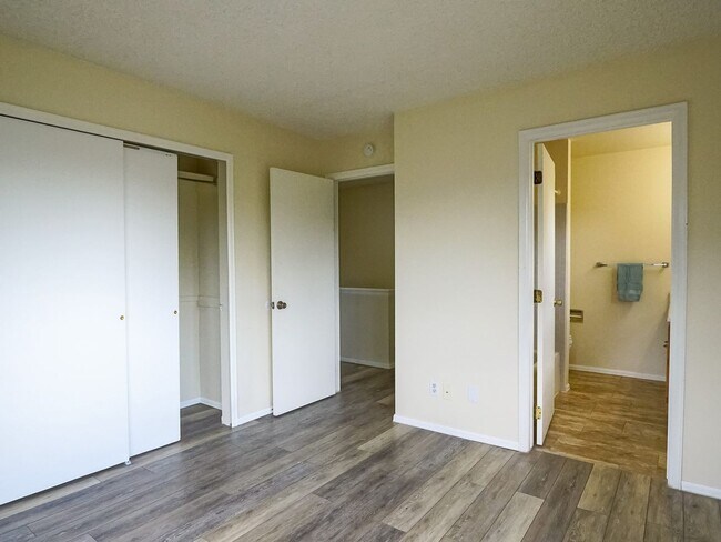 Building Photo - 3372 Capstan Way
