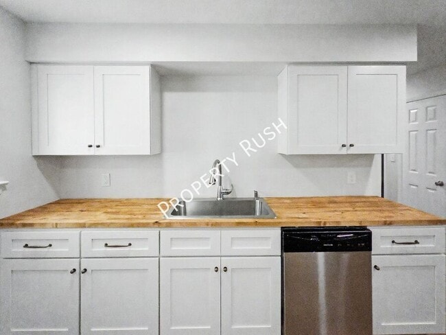 Building Photo - 7750 Nautical Way