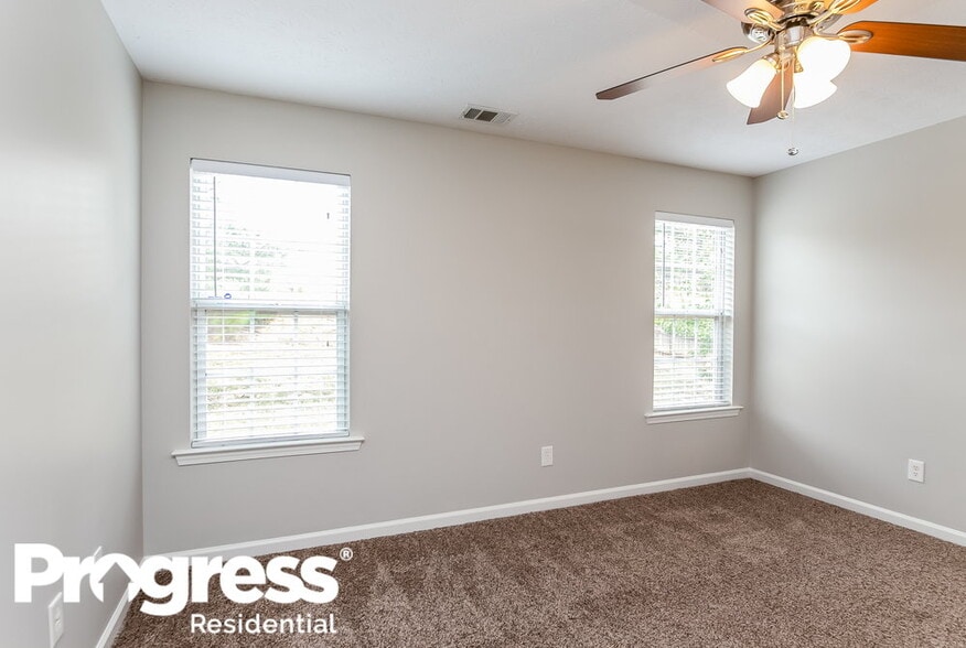 Building Photo - 838 White Dove Dr