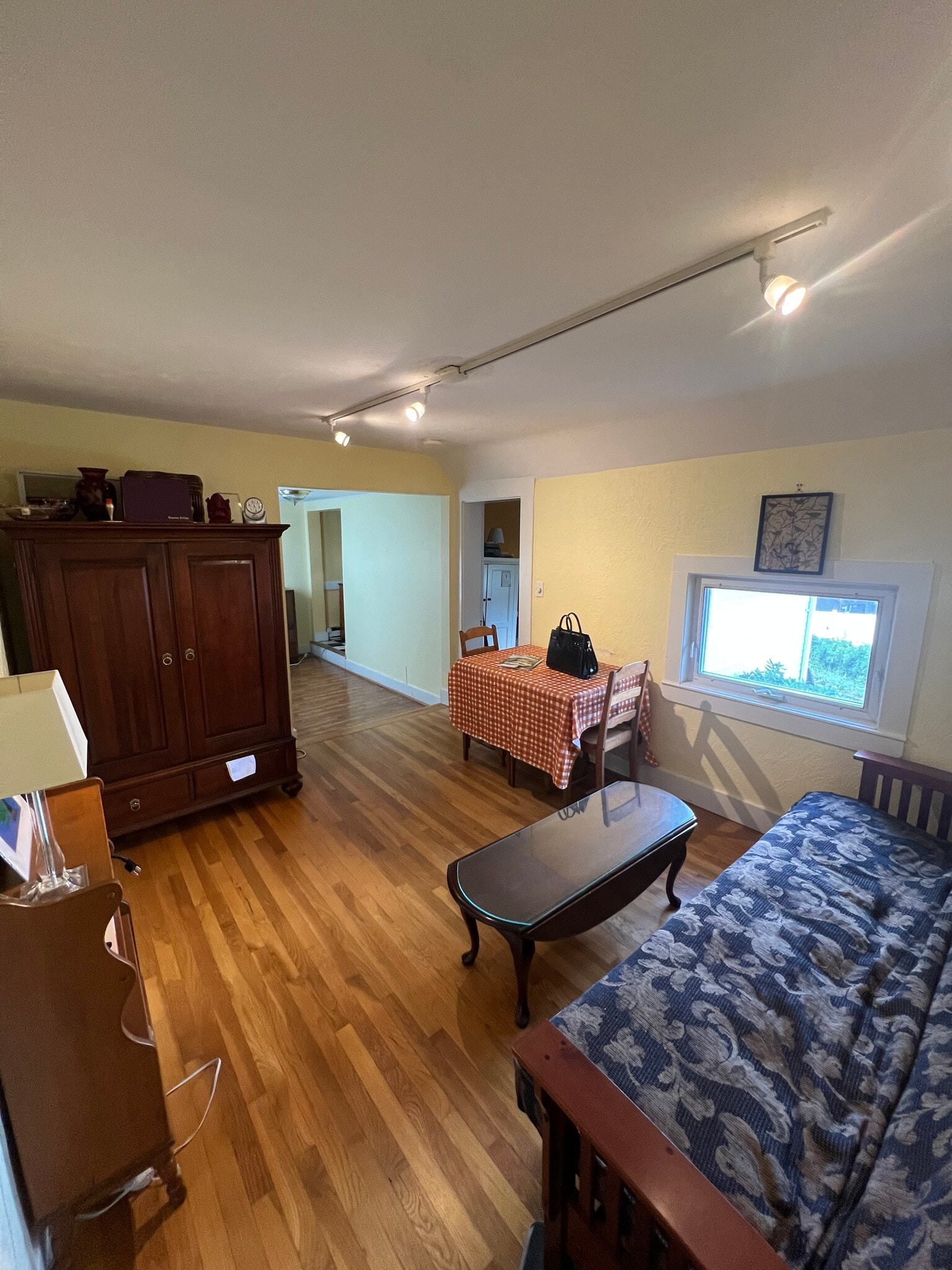 living room - 265 Common St