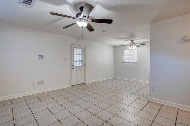 Building Photo - 620 Marino Dr