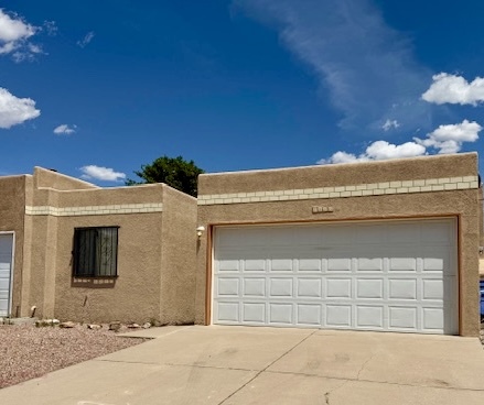 Building Photo - 6936 Black Pine Pl NE