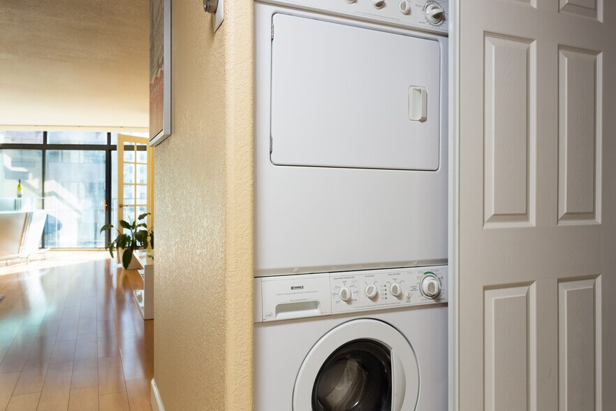 Building Photo - 1777 Larimer St