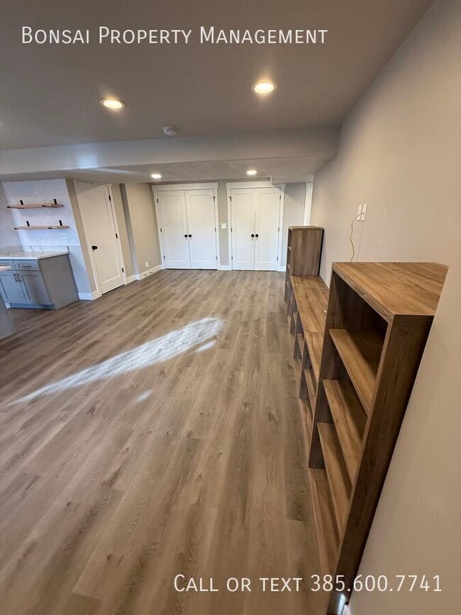 Building Photo - 1489 W Stone Gate Dr