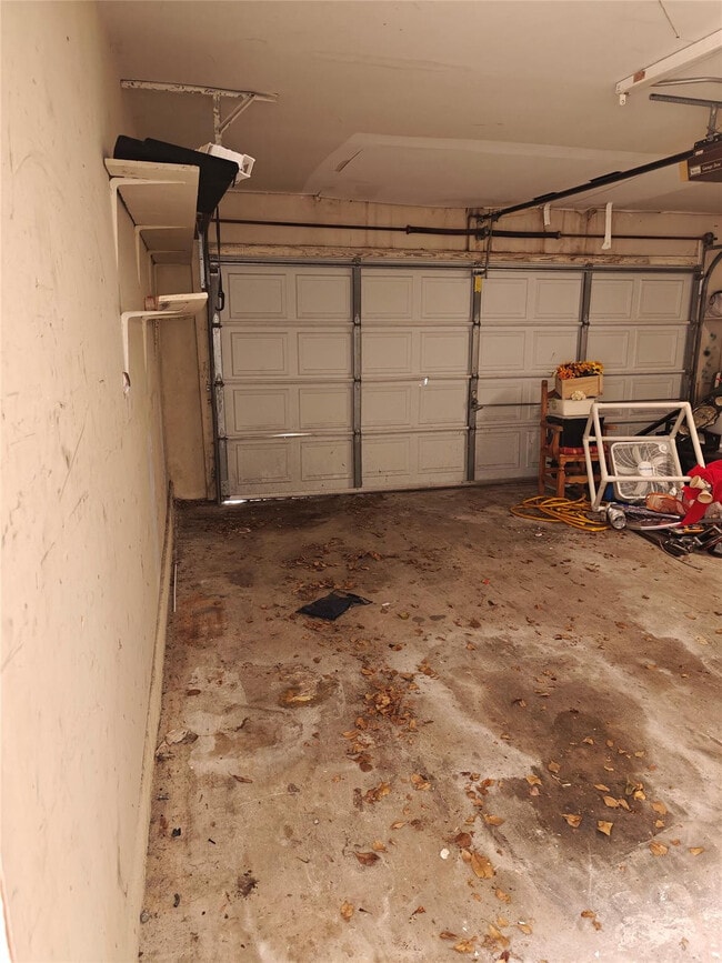 Building Photo - 2933 NW 89th Terrace