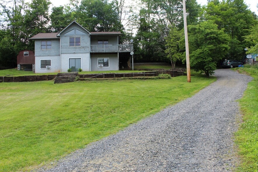 Main drive up to house - 28 Brown Hollow Ln