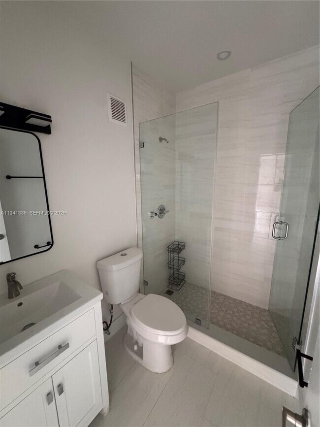 Building Photo - 13528 SW 9th Ln