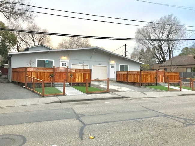 Building Photo - 2321 San Juan Ave