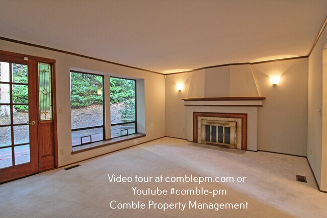 Building Photo - 5275 Highland Dr