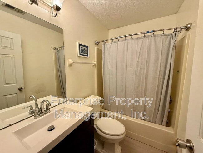 Building Photo - 4569 Columbia Woods Ln
