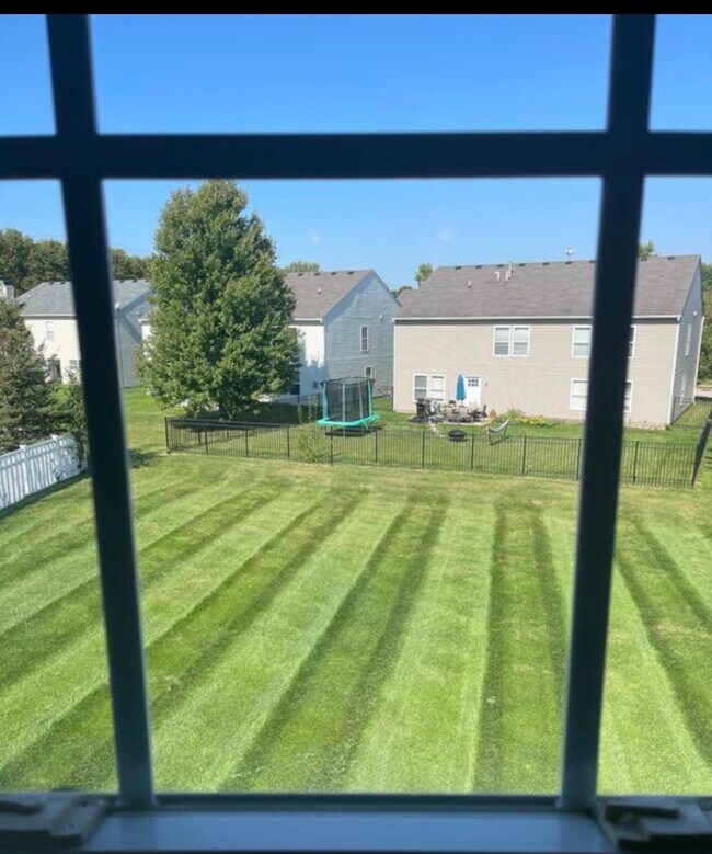 Building Photo - 12550 E 131st St