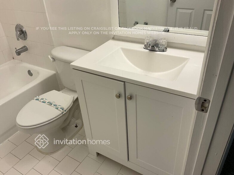 Building Photo - 620 208th Cir