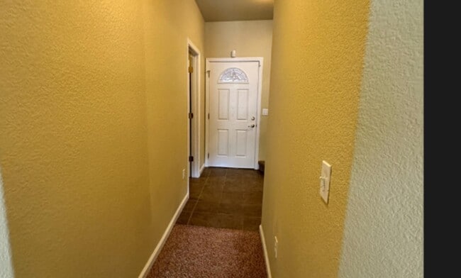 Building Photo - 8414 Vista Verde Cir