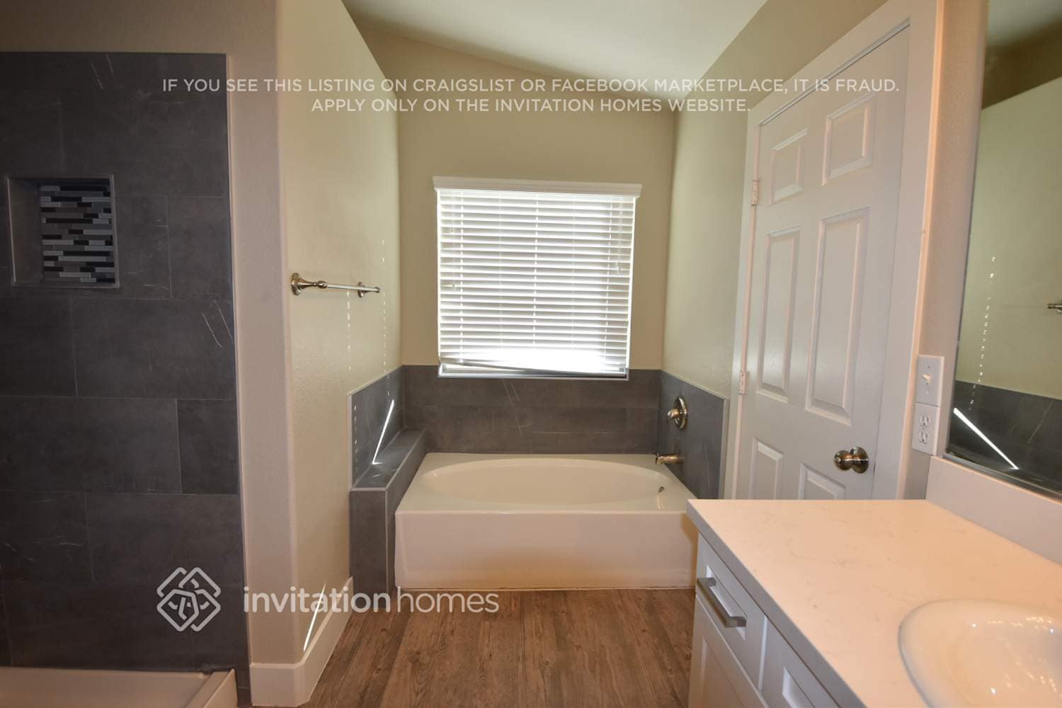 Building Photo - 138 Cloudcrest Dr