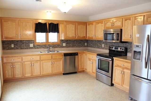 Building Photo - 3 bed 2 bath in Ogden