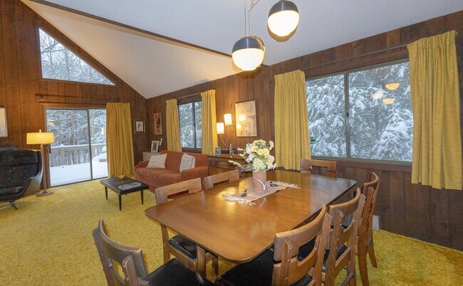 Building Photo - 24 Troon Dr