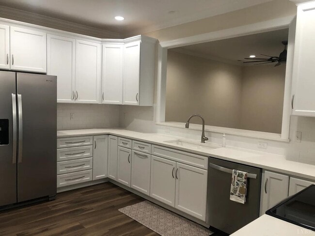 Building Photo - 175 Villa Oak Cir