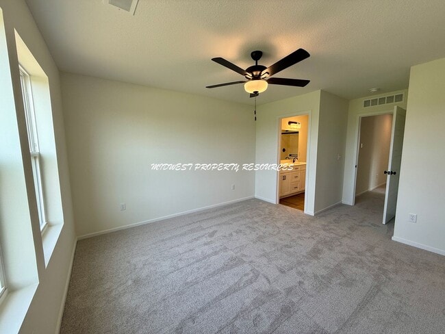 Building Photo - Brand-New 4 Bedroom Open w/Concept Living – Lee’s Summit Schools