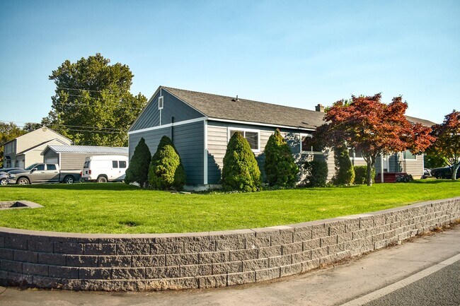 Building Photo - McPherson Duplex