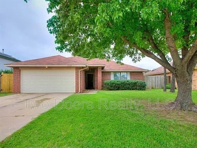 Primary Photo - 15125 Vicki Dr