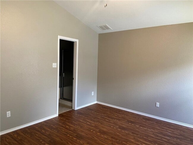 Building Photo - 1513 Big Bend Dr