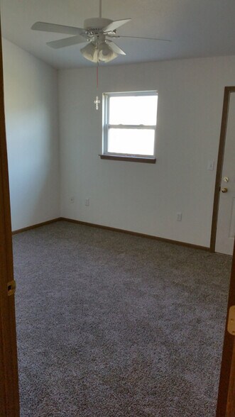 Master Bedroom - 1022 Augusta Ln