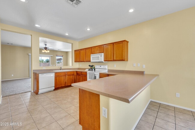 Building Photo - 45445 Gavilan Dr