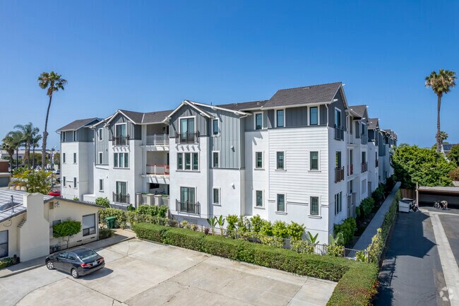 Building Photo - Carlyle Carlsbad Village