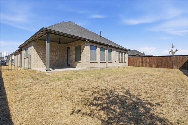 Building Photo - 513 Fieldstone Ln