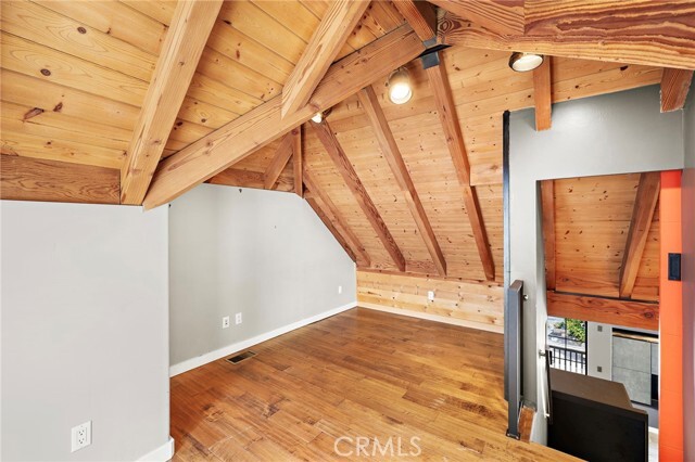 Building Photo - 537 Canyon Acres Dr
