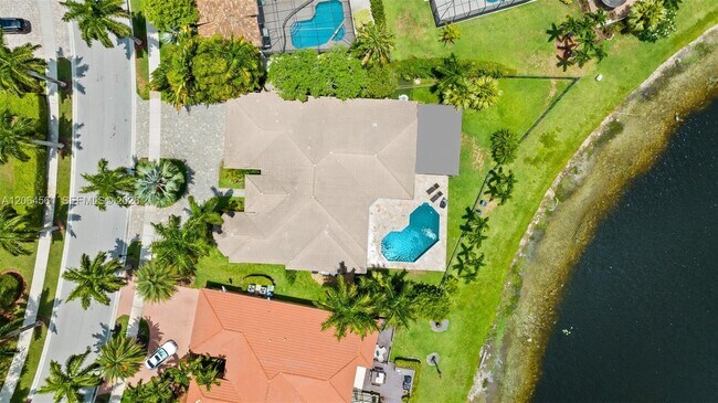 Building Photo - 2498 Eagle Run Dr
