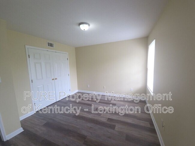 Building Photo - 164 Grinder Ct