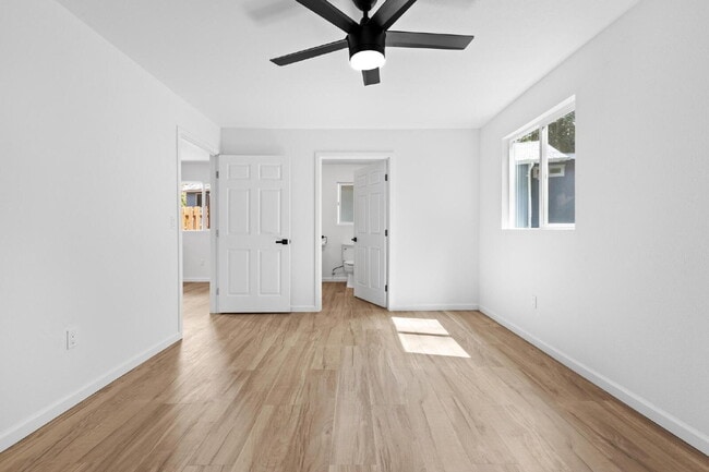 Building Photo - Available Now! 2bd/1ba for Rent in HPP, Keaau