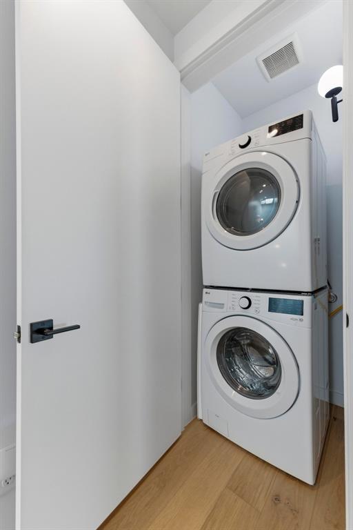 Building Photo - 5006 Gladeview Dr