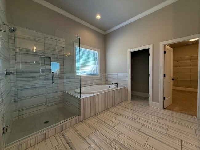 Building Photo - 535 Settles Brook Court