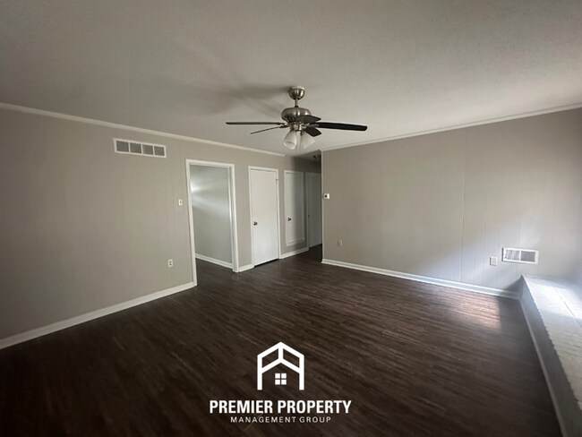 Building Photo - Beautiful 3BR/2BA Bartlett Cove | 1,668 Sq Ft, Brick Fireplace & Dual Dining Areas