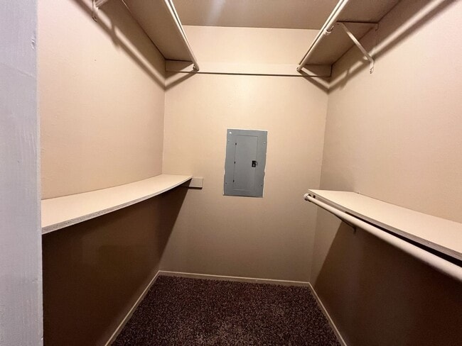 Building Photo - Great 3 bedroom in Killeen with washer and dryer connections and brand new carpet.