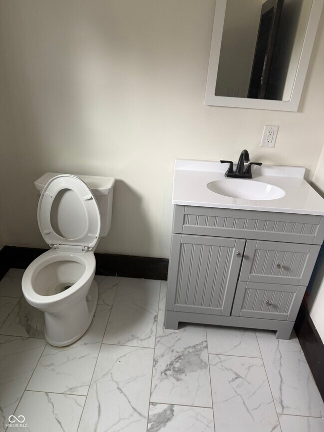 Building Photo - 10540 E 25th St