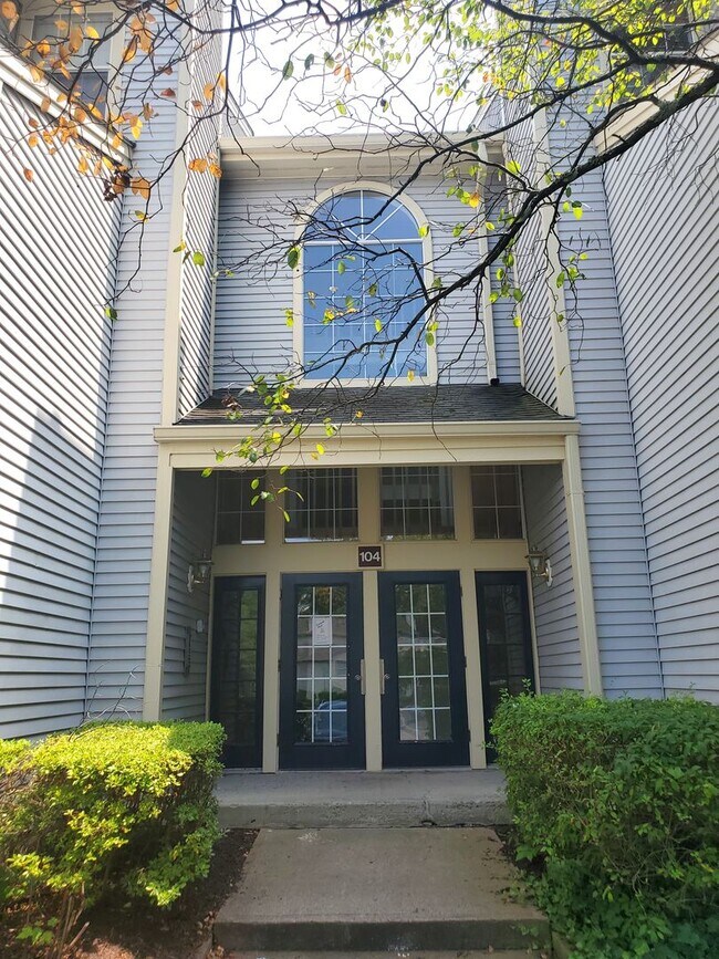 Building Photo - Condominium living at its finest! Updated,...