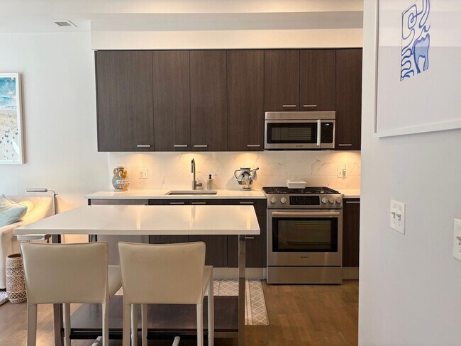 Building Photo - Southwest Water Front One Bedroom W/All Am...