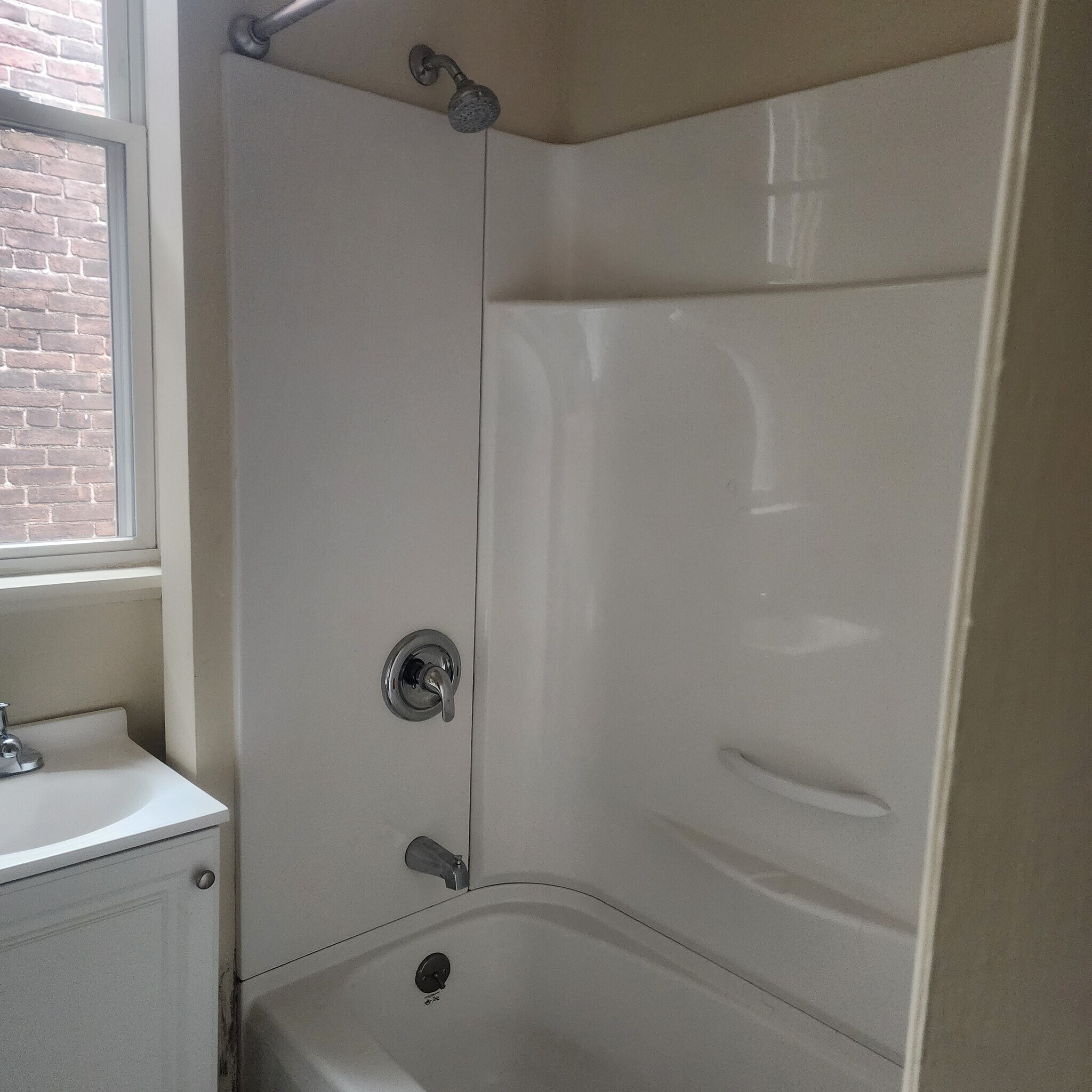 Building Photo - 511 N 8th St